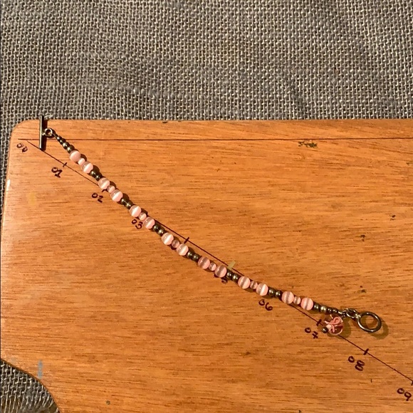 🌙 Breast Cancer Pink Ribbon Beaded Bracelet - Picture 3 of 3